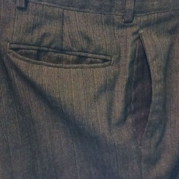 Men's 34 /30 Gallery by Haggar Grey Slacks - Picture 5 of 11